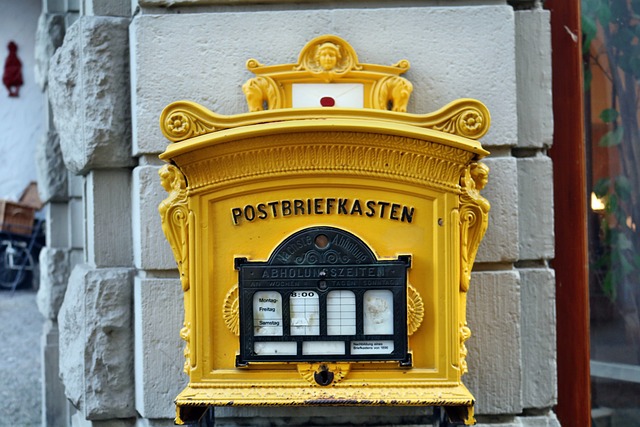 Post Briefkasten
